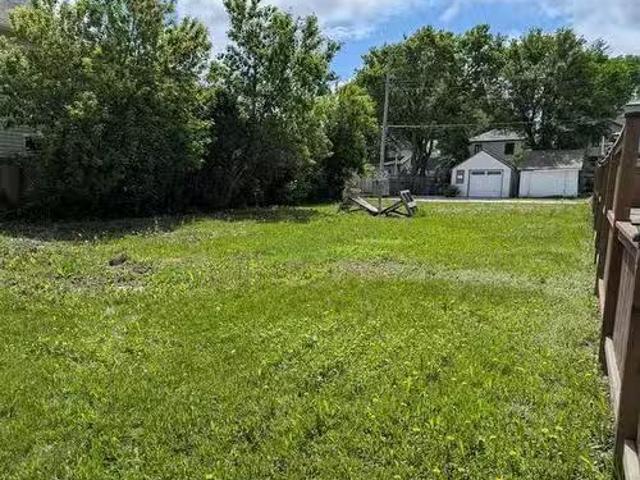 House for sale in East St. Paul, Manitoba