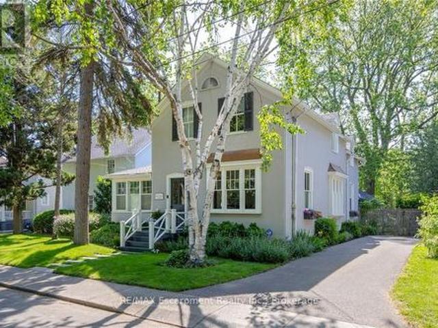 House for sale in Oakville, Ontario
