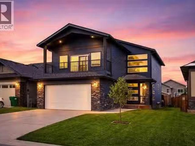 House for sale in Lethbridge, Alberta