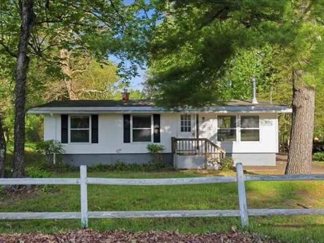 House for sale in Saratoga, New York