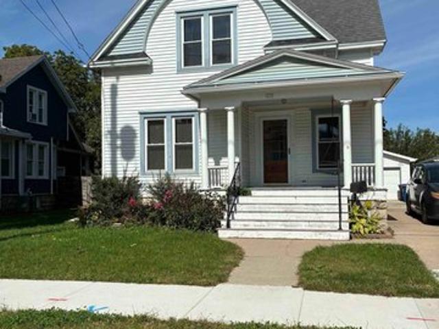 House for sale in Oshkosh, Winnebago County