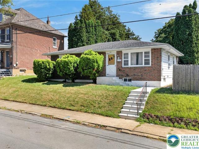 House for sale in South Easton, Easton