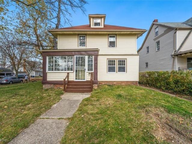 Duplex for sale in Cleveland