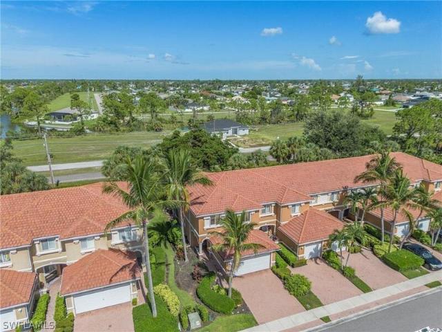 Townhouse for sale in Cape Coral