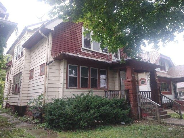 House for sale in Milwaukee, Milwaukee County