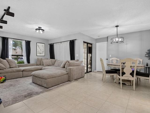 Condo for sale in Coconut Creek, Florida