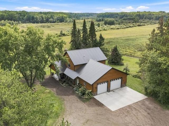 House for sale in Hinckley, Pine County