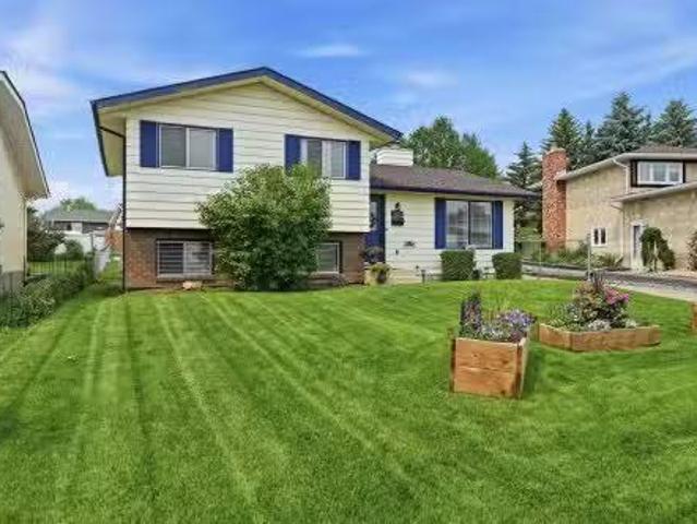 House for sale in Wedgewood, Alberta