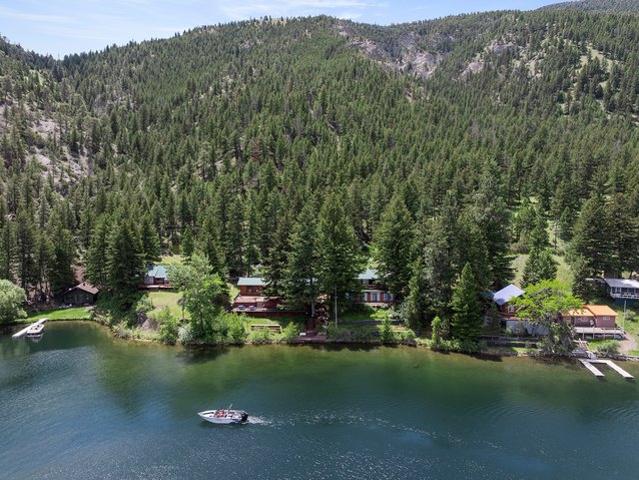 House for sale in Wolf Creek, Montana