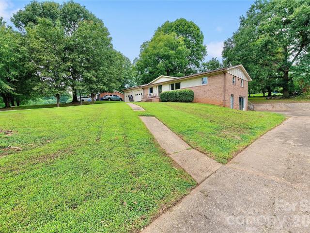 House for sale in Morganton, Burke County