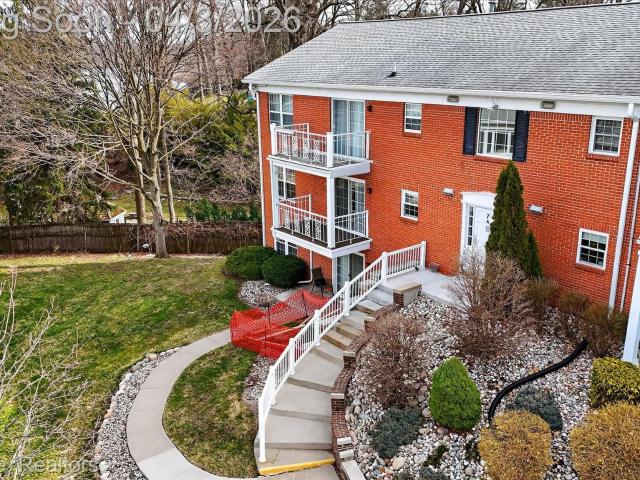 Condo for sale in Lansing, Michigan