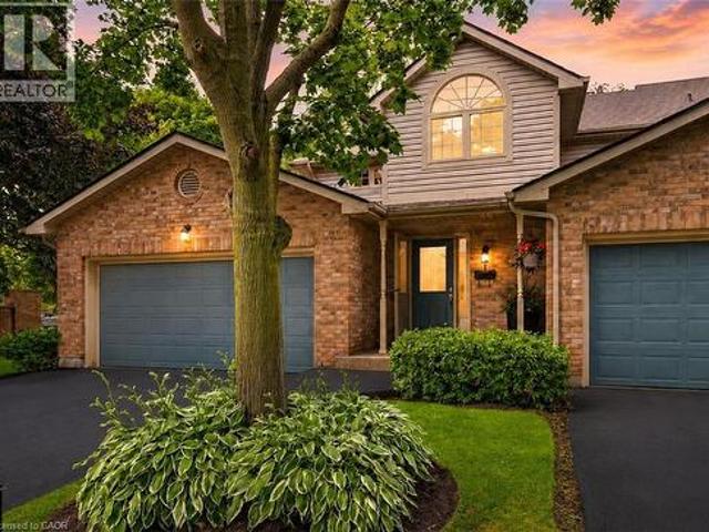 Townhouse for sale in Burlington, Ontario