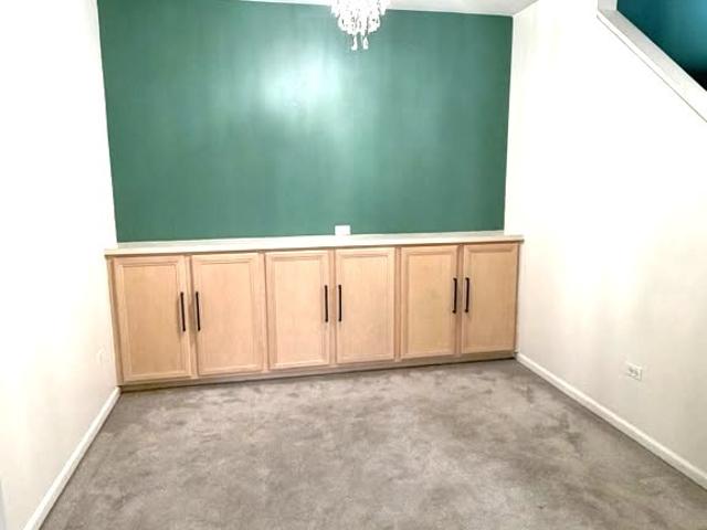 Condo for sale in Great Lakes, Illinois