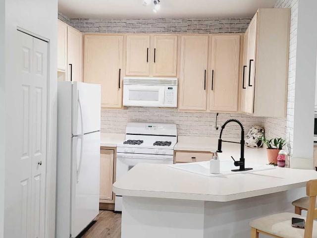Condo for sale in Great Lakes, Illinois