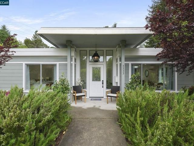Condo for sale in Walnut Creek, California