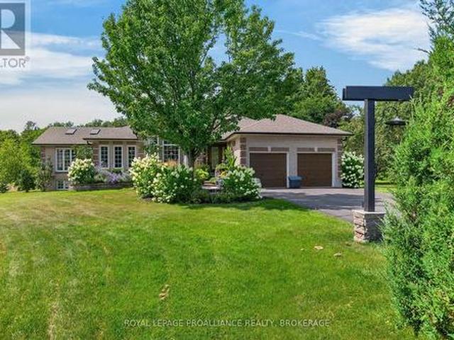 House for sale in South Frontenac, Ontario