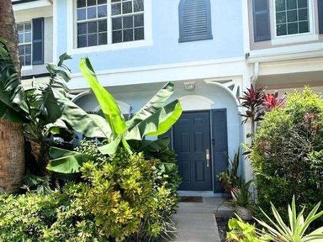 Townhouse for sale in Margate, Florida