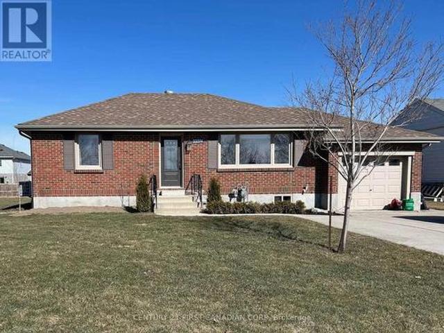 House for rent in Lucan-biddulph, Ontario