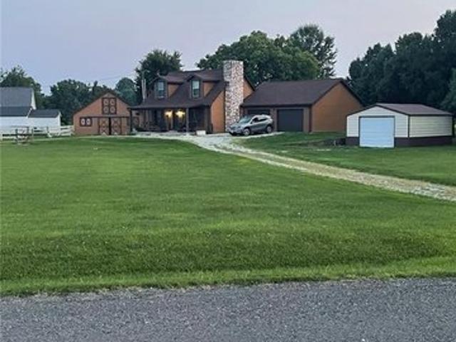 House for sale in Edwardsville, Illinois
