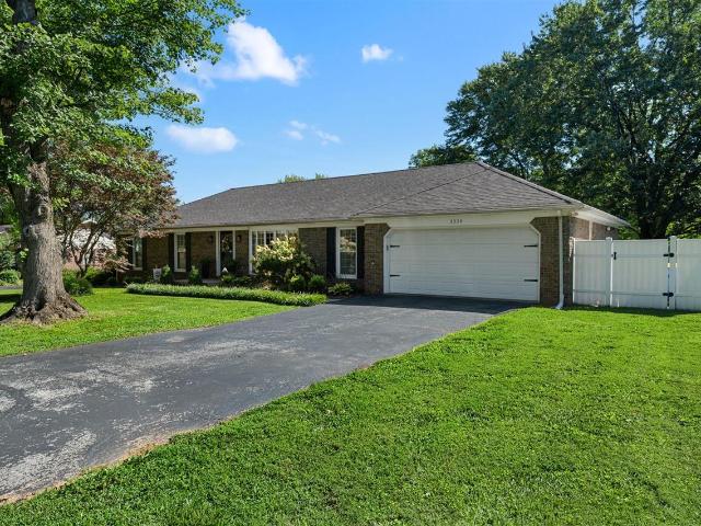 House for sale in Bowling Green, Kentucky