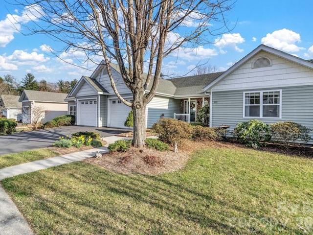 Townhouse for sale in Hendersonville, North Carolina