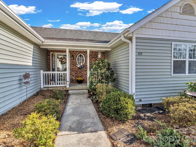 Townhouse for sale in Hendersonville, North Carolina