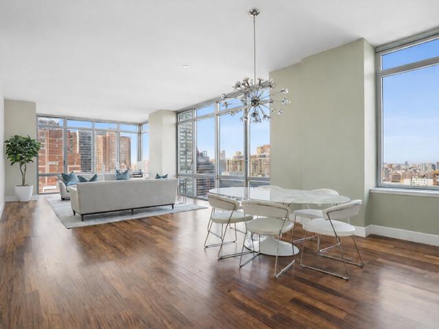 Apartment for sale in Arverne, New York