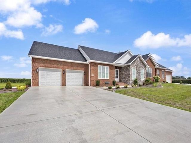 Townhouse for sale in Campbellsville, Kentucky