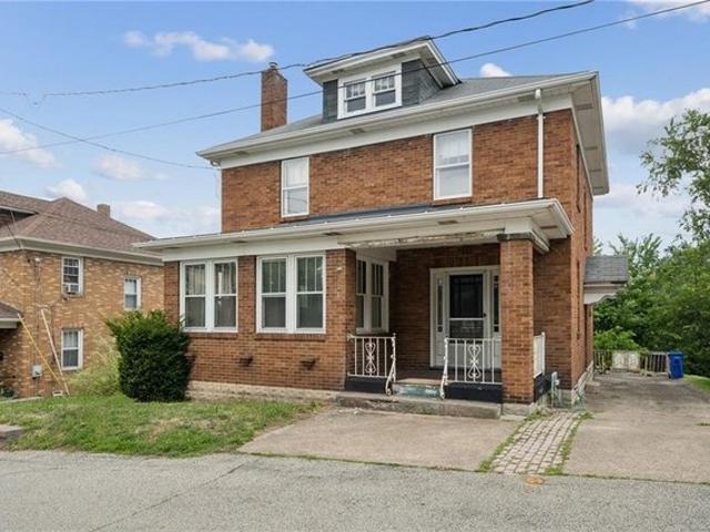 House for sale in Bridgeville, Pennsylvania