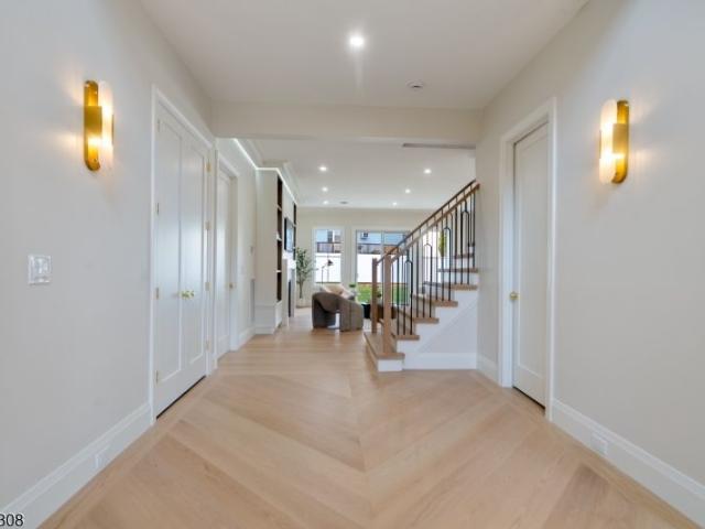 House for sale in Paramus, New Jersey