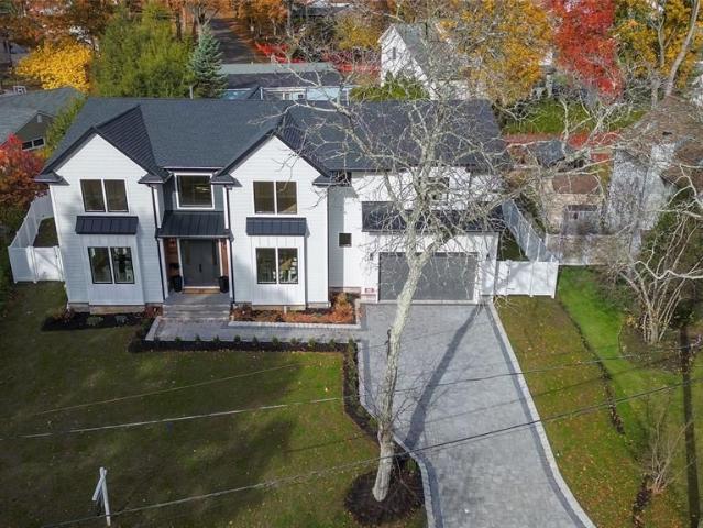 House for sale in Paramus, New Jersey