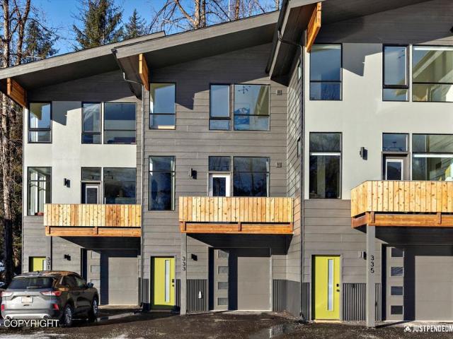 Condo for sale in Girdwood
