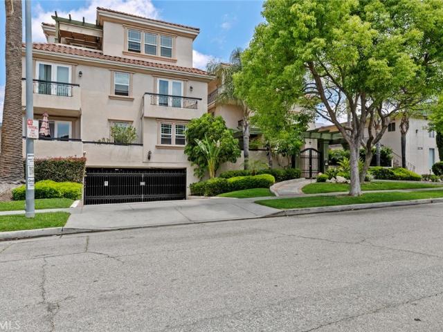 Condo for sale in Glendale, California
