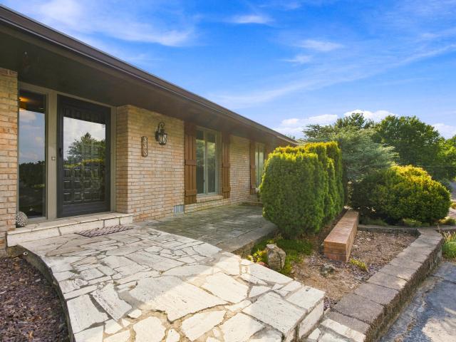 House for sale in Barry, Missouri
