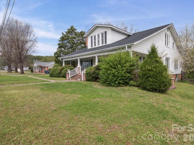 House for sale in Mount Pleasant, North Carolina
