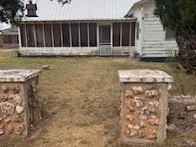 House for sale in Paint Rock, Concho County