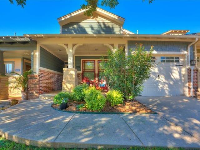Townhouse for sale in Edmond, Oklahoma County