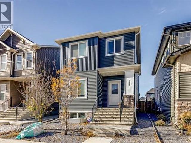 House for sale in Airdrie, Alberta
