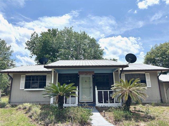 House for sale in Crescent City, Florida