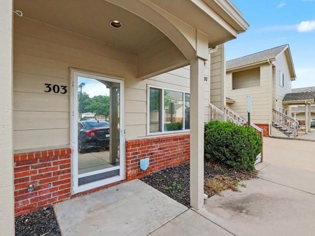 Condo for sale in Kansas