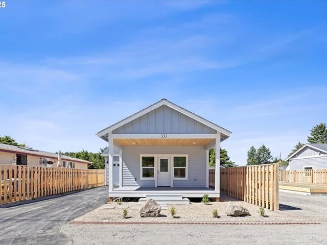 Townhouse for sale in Oregonia
