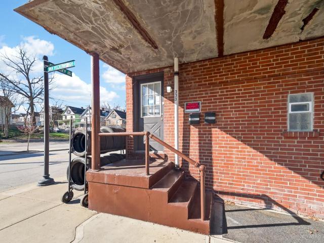 House for sale in Roselawn, Ohio