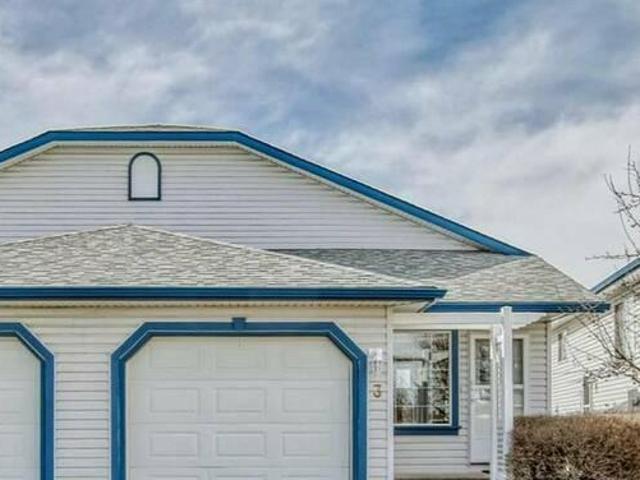 House for sale in Airdrie, Alberta