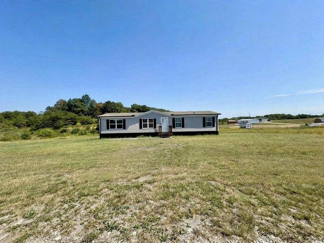House for sale in East Bernstadt, Laurel County