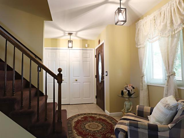 House for sale in Cole Creek, Flushing
