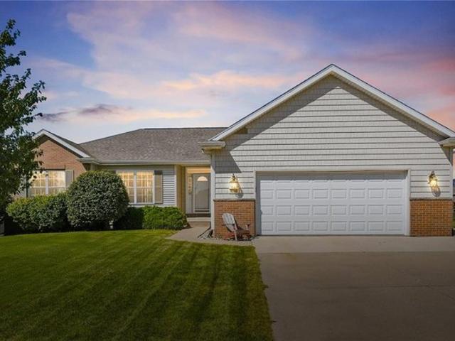 House for sale in Linn, Iowa