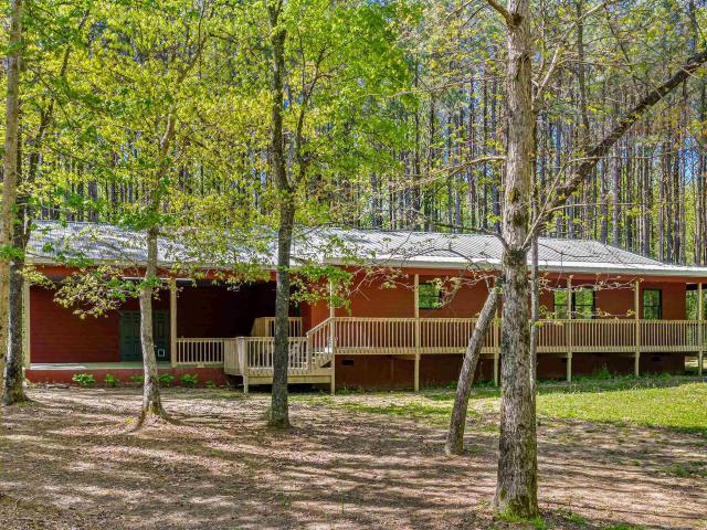 House for sale in Flat Rock, Alabama