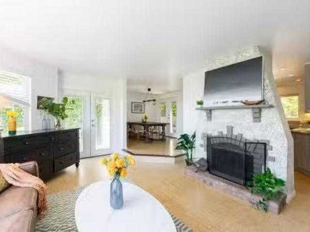 House for sale in West Vancouver, British Columbia