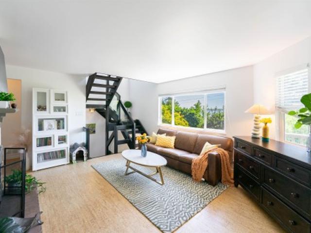 House for sale in Westmount, West Vancouver