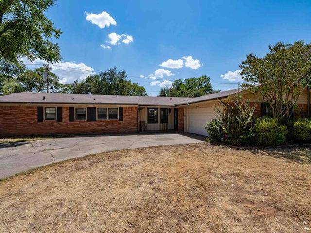 House for sale in Taylor, Texas